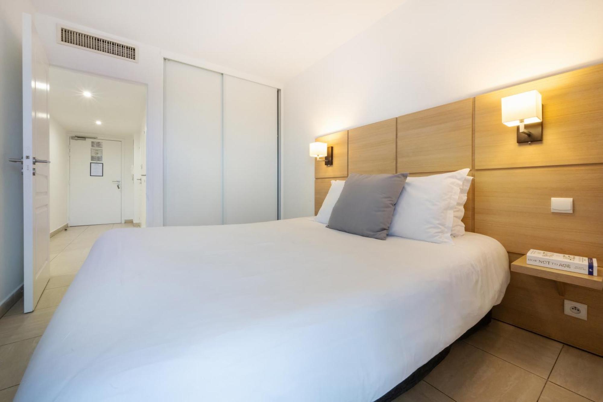 Nemea Appart Hotel Le Lido Cagnes Sur Mer Exterior foto